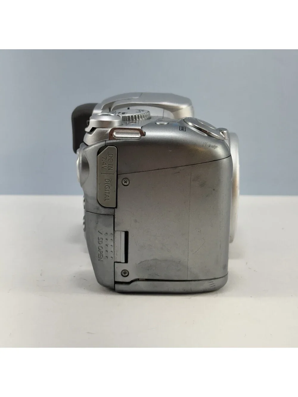 Canon PowerShot S2 IS 5MP 12x Zoom Digital Camera [AS-IS Parts/Repair]